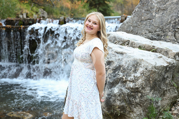 Emalee-089